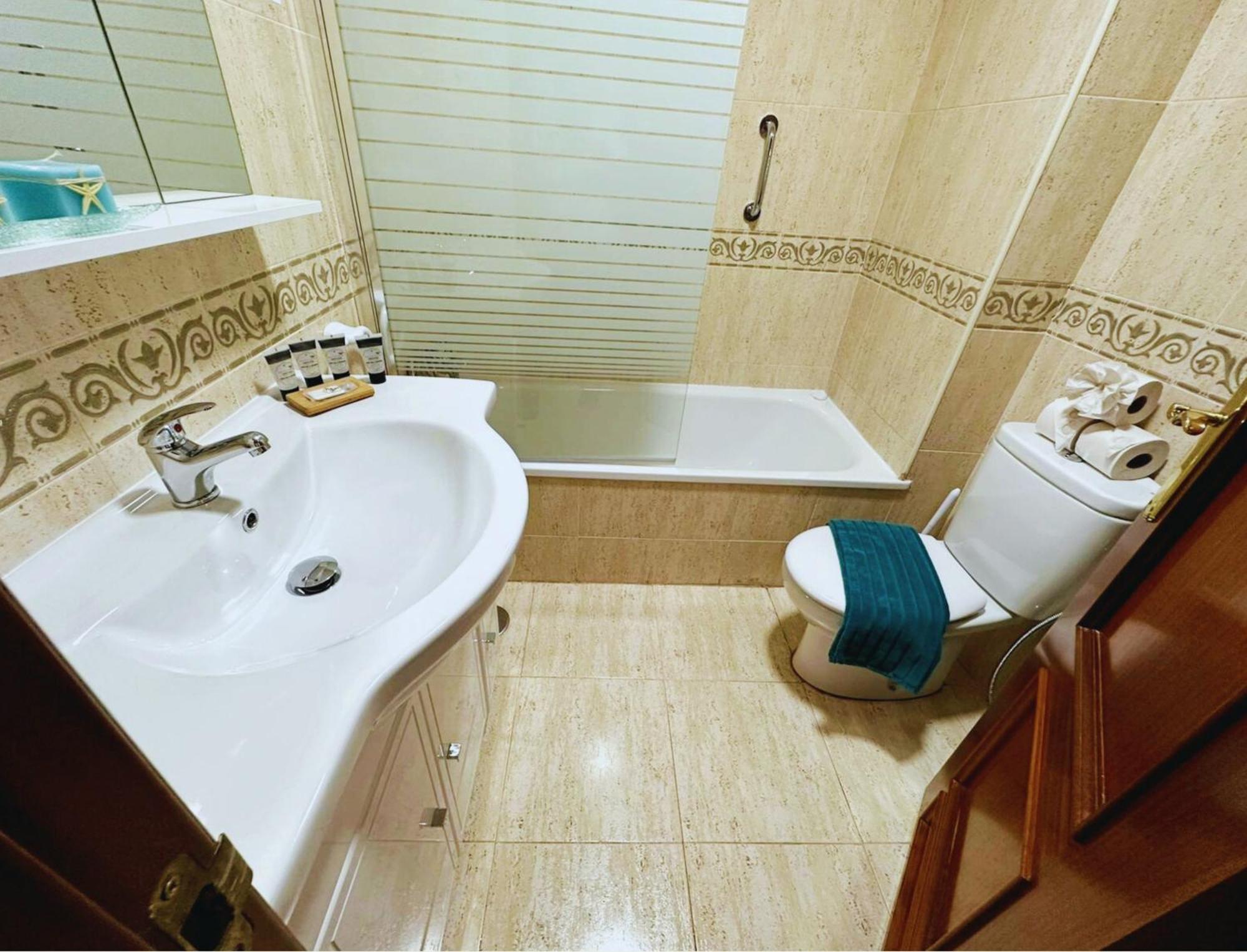 Benalmarina Sea View Apartments Benalmadena Exterior photo